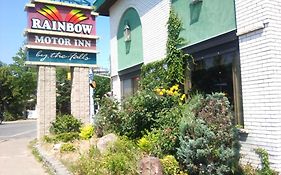 Rainbow Motor Inn By The Falls 2*